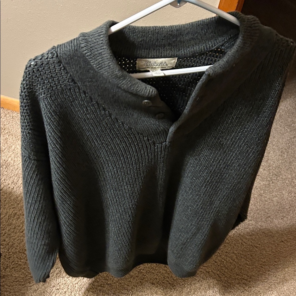 Cabela's Men's Dark Gray Zip Up Sweater
